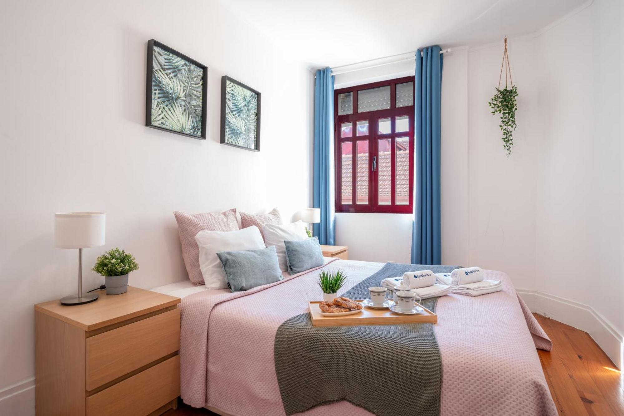 Host Wise - Spacious Comfortable Apartment - Balcony Porto Exterior foto