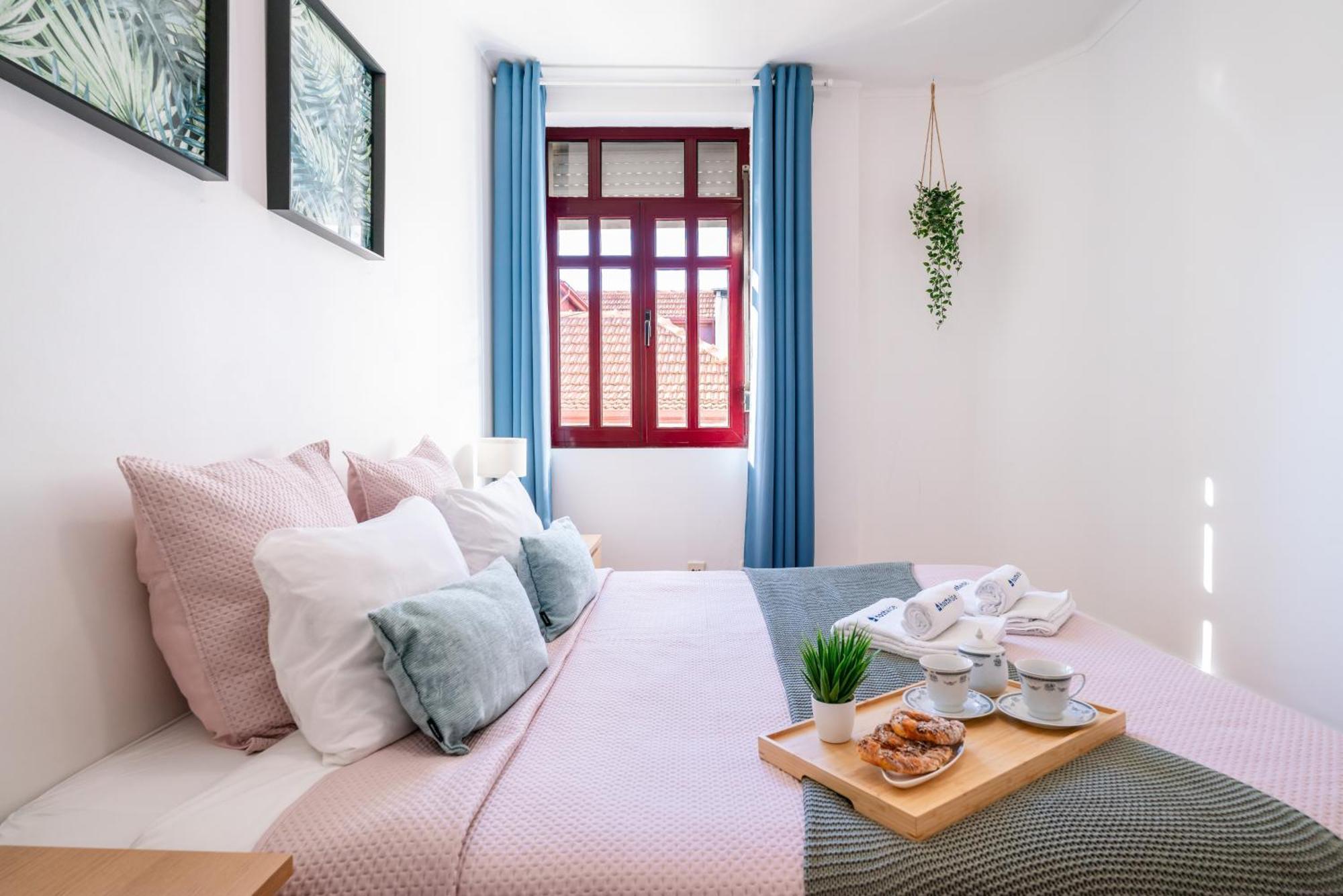 Host Wise - Spacious Comfortable Apartment - Balcony Porto Exterior foto
